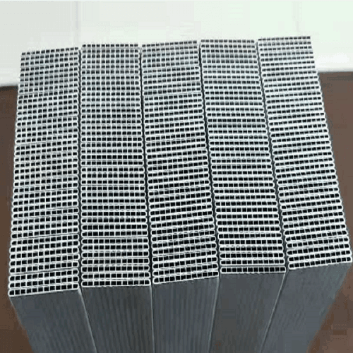 Apakah yang Menjadikan Tiub Pemeluwap Saluran Mikro Aluminium Pilihan Boleh Dipercayai untuk Sistem Penyejukan Moden?